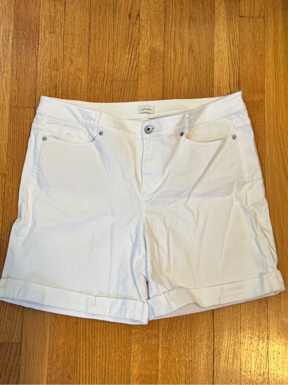 J. Jill Denim - White Roll Cuff Jean Shorts - Women’s Size 16 - Picture 6 of 6